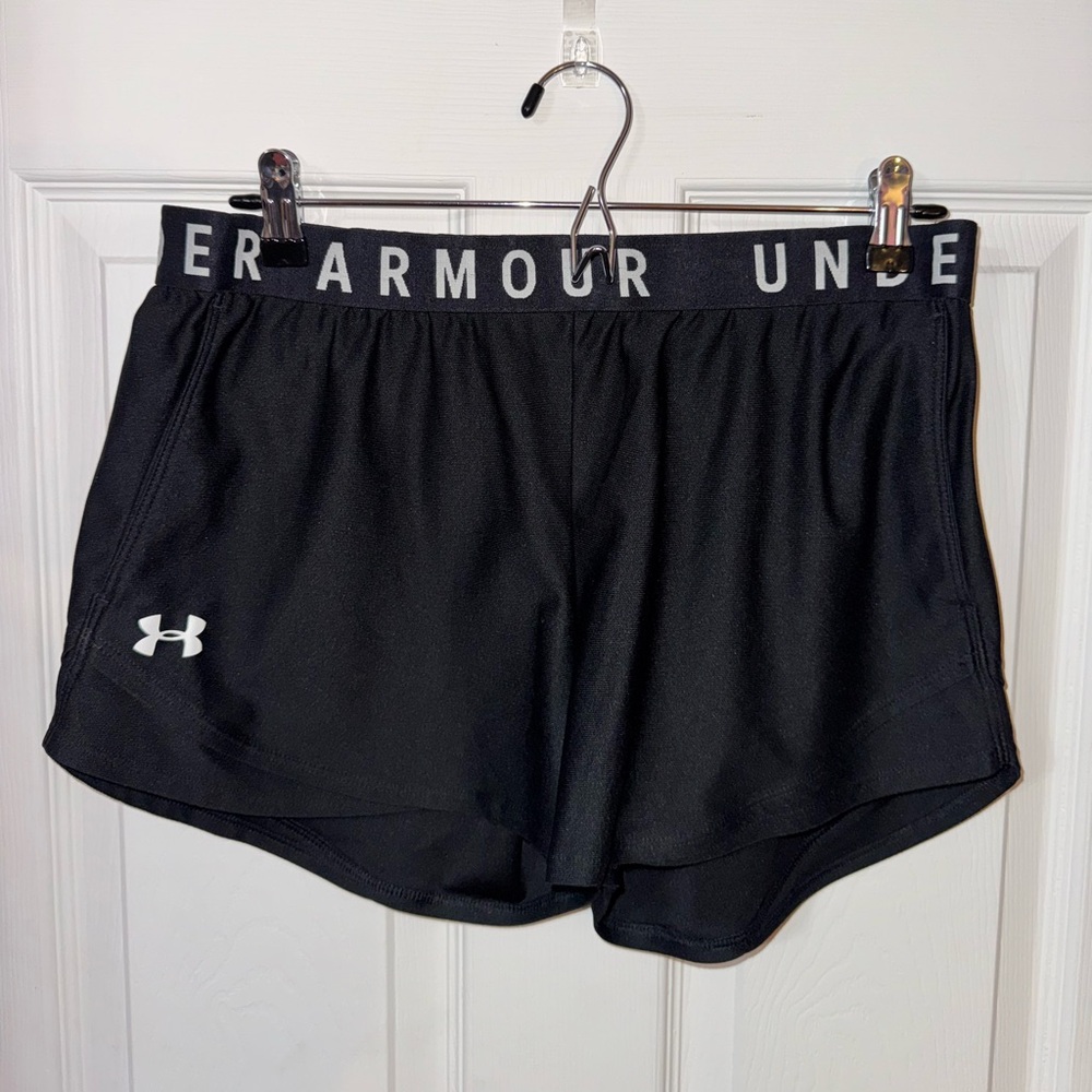 Under Armour Black Athletic Shorts Lightweight Elastic Waistband